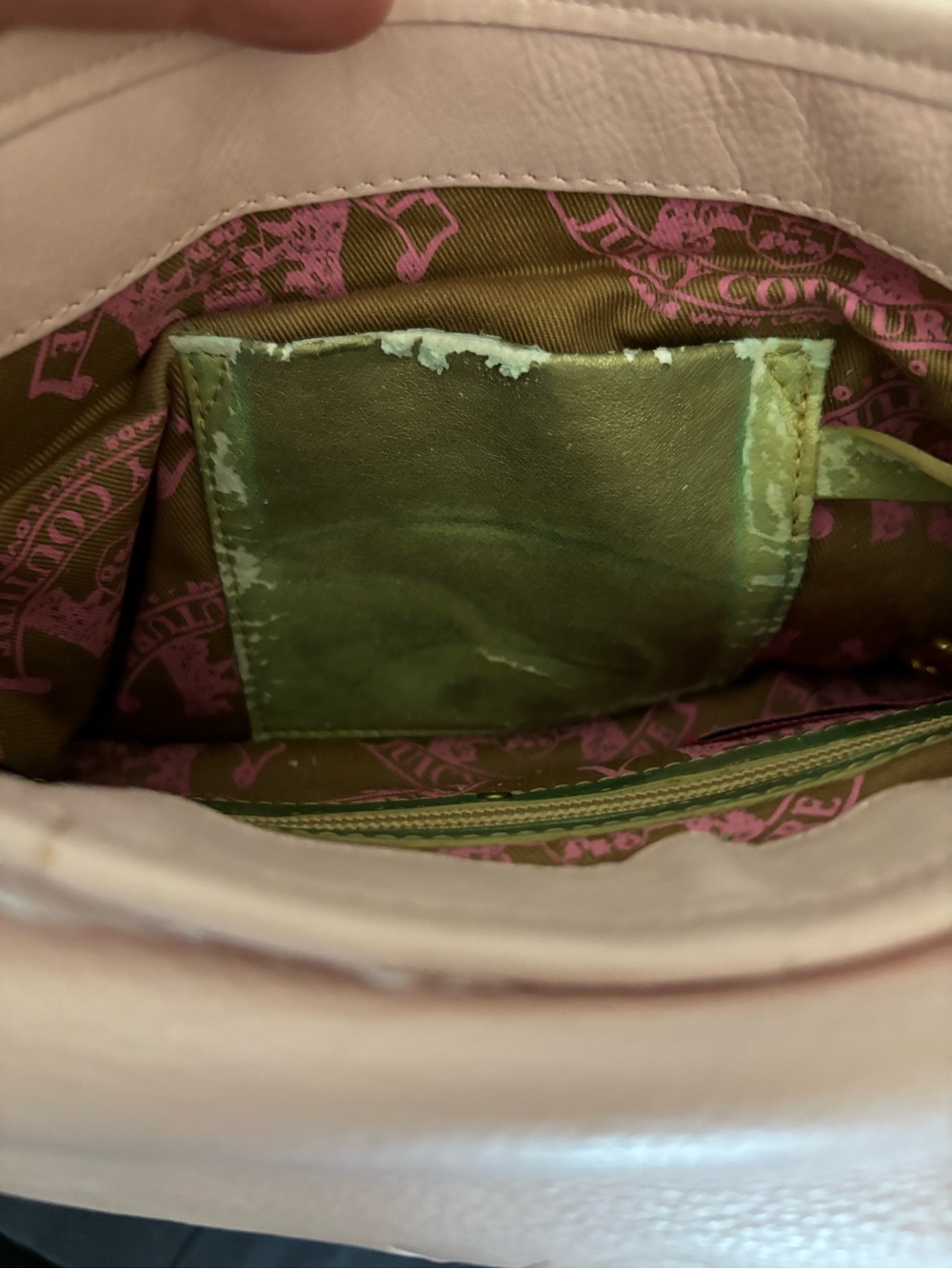 Circa 2007 Juicy Couture Rabbit Fur Blush Pink Crossbody with Gold Chain - Picture 10 of 16